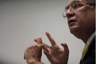 Ministro Gilmar Mendes, do STF, durante entrevista à mídia estrangeira no Rio de Janeiro
04/05/2018 REUTERS/Ricardo Moraes