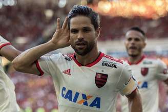Diego fez o primeiro gol do Flamengo contra o Bahia, no Maracanã (Foto: DELMIRO JUNIOR/PHOTO PREMIUM)