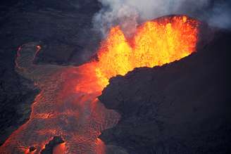 Erupção do vulcão Kilauea, no Havaí 05/06/2018 REUTERS/Terray Sylvester 