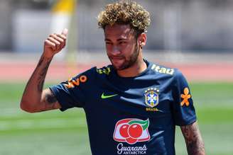Tite terá Neymar como titular na estreia do Brasil na Copa do Mundo, no domingo (Foto: Nelson Almeida/AFP)