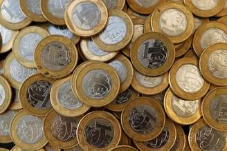 Imagem ilustrativa de moedas de real 15/10/2010 REUTERS