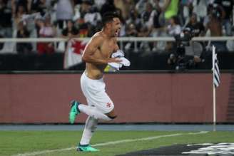 Andrés Rios comemora o gol da vitória no clássico. Confira a seguir a galeria especial do LANCE! com outras imagens