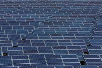 Painéis de energia solar 
25/06/2018 
REUTERS/Jean-Paul Pelissier