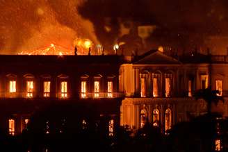 Incêndio destruiu 20 milhões de itens históricos