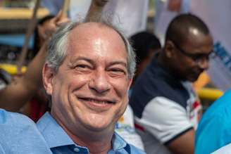 Ciro Gomes durante campanha em Mauá