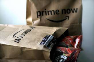 Sacolas de entrega do Amazon Prime em foto ilustrativa
27/07/2017 REUTERS/Thomas White/Illustration