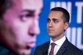 O ministro do Trabalho e vice-premier da Itália, Luigi Di Maio, defende a expansão do déficit para financiar promessas eleitorais