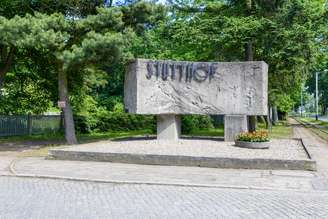 Monumento no campo de concentração de Stutthof, na Polônia