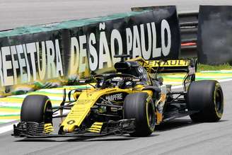 Fora da zona de pontuação, Renault teve fim de semana complicado no Brasil