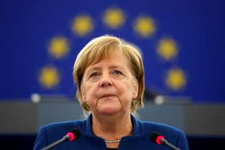 A chanceler alemã Angela Merkel fala ao Parlamento Europeu, em Strasburgo, na França
13/11/2018
REUTERS/Vincent Kessler 