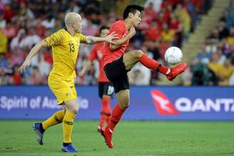 Mooy, craque australiano, jogou os 90 minutos da partida (Foto: AFP)