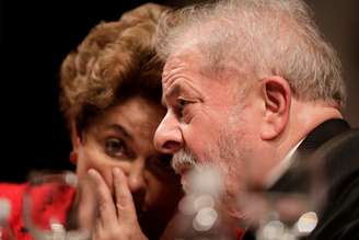 Lula e Dilma durante evento do PT em Brasília
 5/7/2017   REUTERS/Ueslei Marcelino 