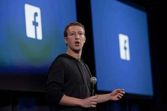 Mark Zuckerberg tem sido pressionado até a deixar o comando do Facebook