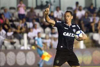Oliveira voltou a marcar gols na reta final do Brasileiro e ajudou o clube a voltar para a competição sul-amerincana- (Foto: Flavio Hopp)