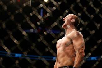 Jesse Ronson está fora da luta com o brasileiro Carlos Diego e perdeu o contrato com o UFC (Foto: Getty Images/UFC)
