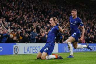 David Luiz fez o segundo gol do Chelsea sobre o Manchester City (Foto: Adrian Dennis / AFP)