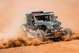 Vice-líderes, brasileiros recarregam as energias para as etapas finais do Rally Dakar