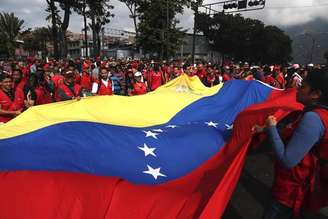 Guaidó convoca novos protestos contra governo Maduro