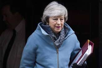 Plano de May para negociar Brexit é derrotado no Parlamento