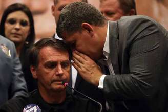 Em reunião, Onyx diz que Bolsonaro manterá Bebianno no cargo