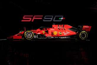 Vettel dá à Ferrari SF90 sua estréia na pista