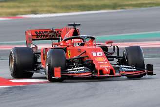 Pré-temporada da F1: Leclerc mantém a Ferrari na frente na manhã dos segundo dia em Barcelona