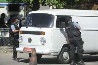 Reforço policial na Vila Cruzeiro, no Complexo da Penha, em foto de 2014