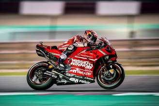 GP do Catar de MotoGP: Dovizioso segura Marquez para faturar a primeira do ano
