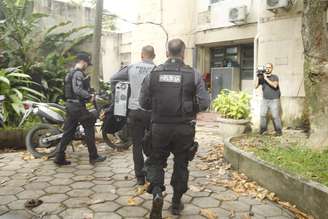 Policiais da DH da Polícia Civil e promotores do Ministério Público realizam Operação Lume, que prendeu dois suspeitos de participar do assassinato da vereadora Marielle Franco