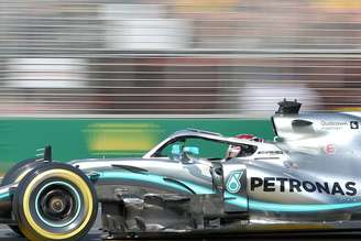 Mercedes descobre danos no chassi do W10 de Hamilton