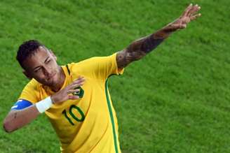 Neymar bateu o último pênalti que decretou o título olímpico para o Brasil (Foto: AFP)