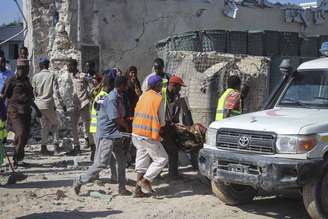Atentado contra o Ministério do Trabalho da Somália, em Mogadíscio