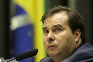 O presidente da Câmara, Rodrigo Maia (DEM-RJ), em sessão no plenário da Casa, em Brasília, nesta quarta-feira, 27.