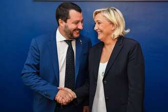 Matteo Salvini e Marine Le Pen querem "revolucionar" a União Europeia
