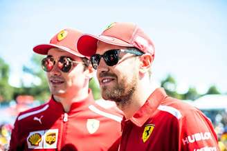 Vettel: “Não fiquei surpreso” por Leclerc ter ignorado ordens da Ferrari