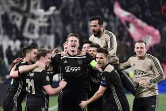 De Ligt fez o gol que deu a classificação para o Ajax sobre a Juventus nesta terça-feira (MARCO BERTORELLO/AFP)