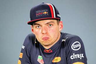 Verstappen diz que Ferrari encontrou velocidade em linha reta mas “ninguém sabe como”