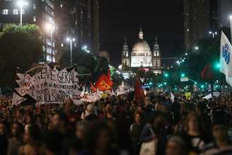 Manifestação pela educação no centro do Rio de Janeiro 15/5/2019 REUTERS/Ricardo Moraes