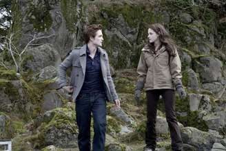 Kristen Stewart e Robert Pattinson são protagonistas de 'Crepúsculo'.