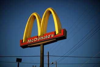 Logotipo de loja do McDonald's em Los Angeles. 24/10/2017. REUTERS/Lucy Nicholson