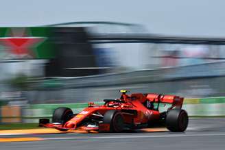 Hamilton: Motor Ferrari está em “outro nível” comparado com o Mercedes