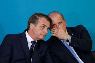 Presidente Jair Bolsonaro conversa com ministro Onyx Lorenzoni
20/05/2019
REUTERS/Adriano Machado