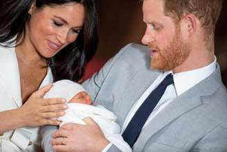 Meghan, Harry e o filho do casal no Castelo de Windsor, em Berkshire 8/5/2019 Dominic Lipinski/Pool via REUTERS