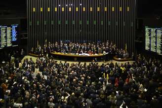 A Câmara dos Deputados aprovou em 1º turno o texto base da reforma da Previdência pelo placar de 379 votos a 131