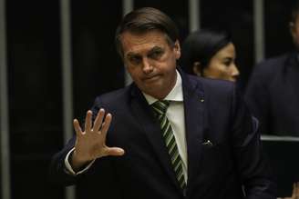 O presidente Jair Bolsonaro participa nesta segunda-feira, 15, de uma sessão solene em homenagem ao aniversário do Comando de Operações Especiais do Exército Brasileiro (COpEsp), na Câmara dos Deputados, em Brasília