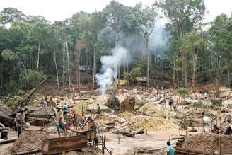 Desmatamento na Amazônia cresce e põe em risco acordo com UE