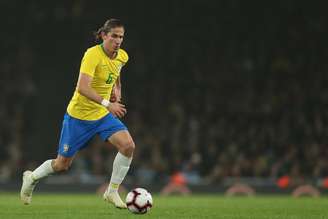 Filipe Luís em ação: lateral da Seleção Brasileira defenderá o Flamengo até 2021 (Foto: Lucas Figueiredo/CBF)