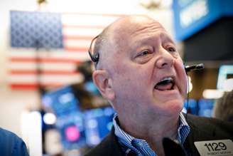 Operador trabalha na Bolsa de Nova York (NYSE) 
09/08/2019
REUTERS/Brendan McDermid 