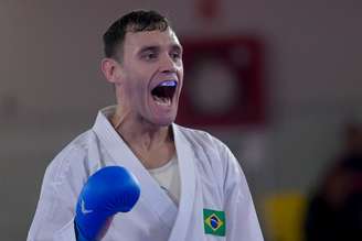 Douglas Brose foi prata na categoria até 60kg (Washington Alves/COB)