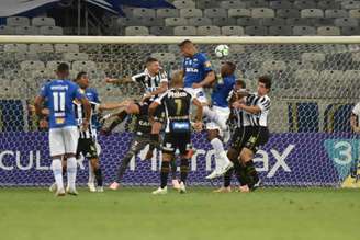No último duelo, Cruzeiro venceu o Santos, por 2 a 1, no Mineirão (Ivan Storti/Santos)